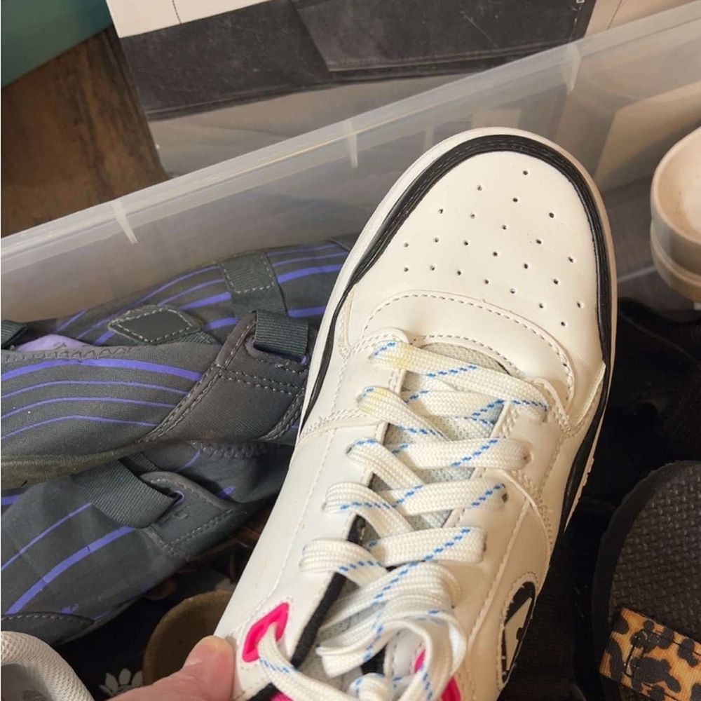 Airwalk Women's Sneakers - White and Black